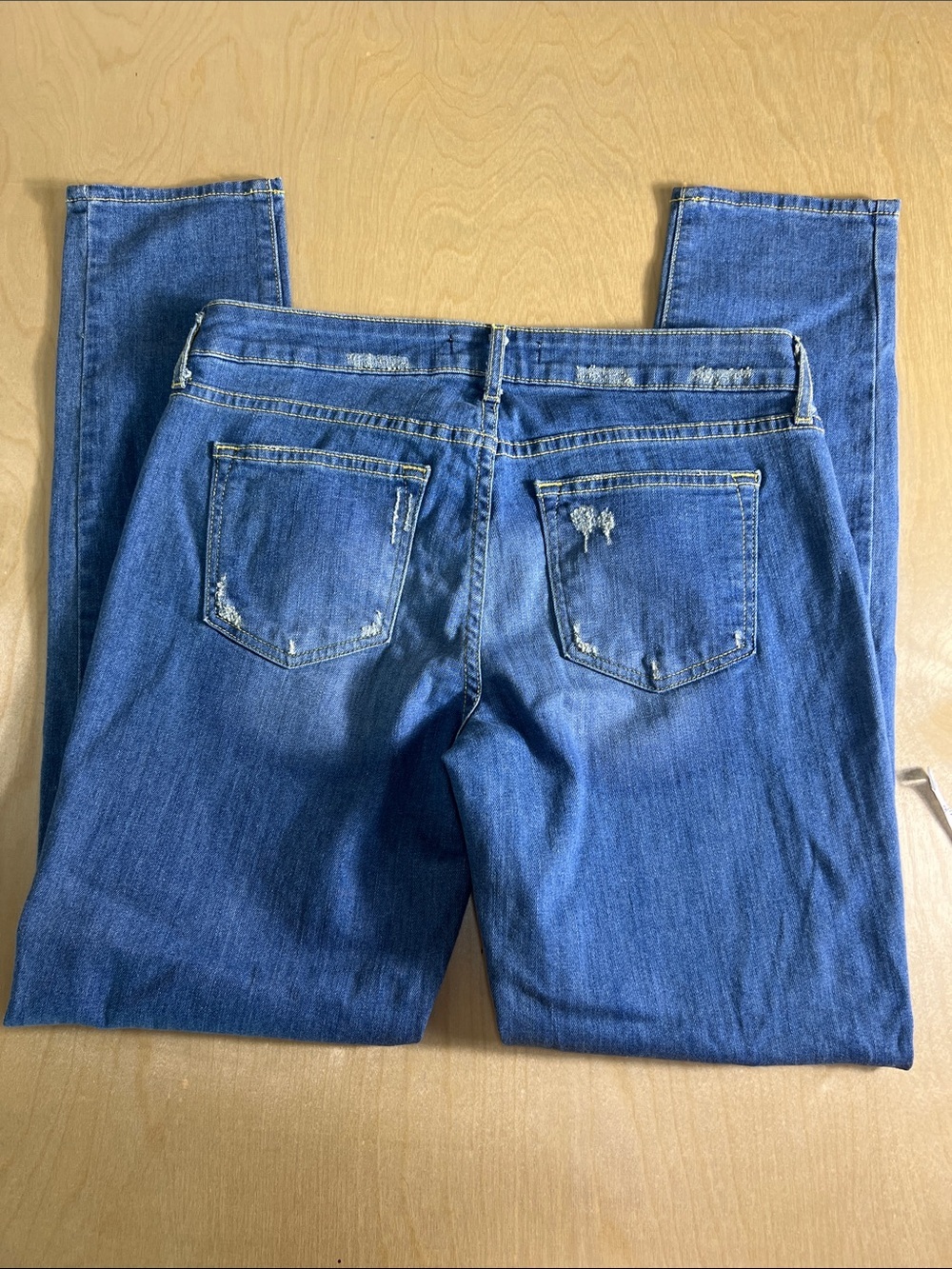 Rich & Skinny Medium Blue Skinny Jeans with Subtle Distressing size 26 - Picture 10 of 10